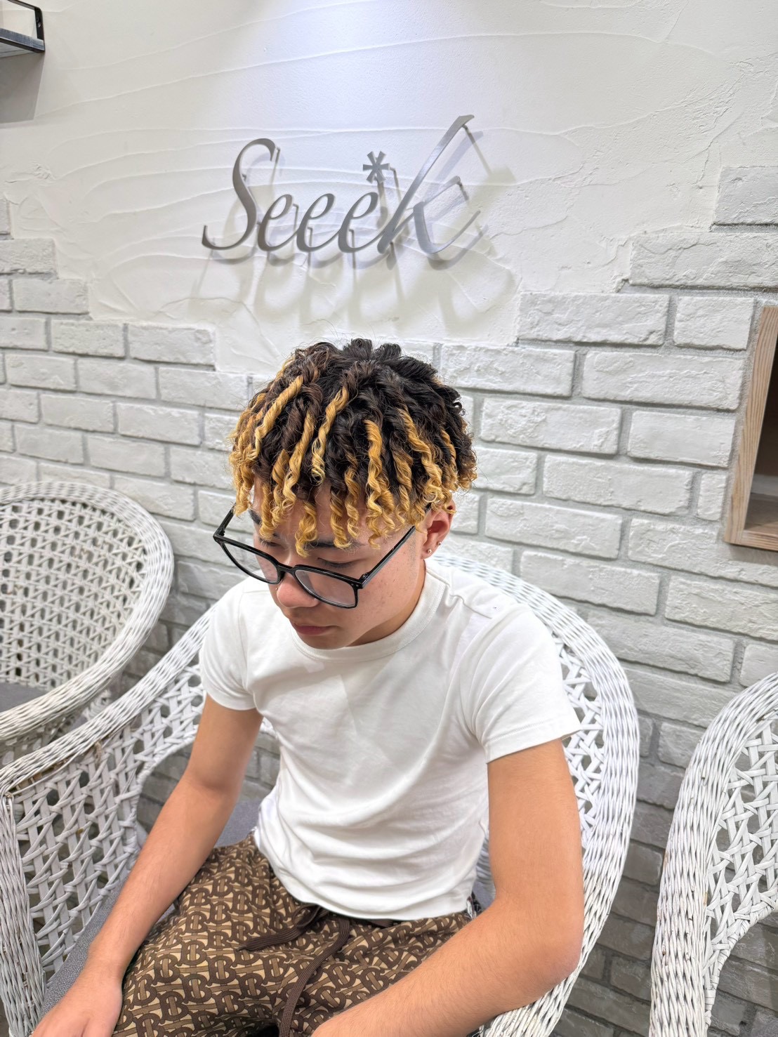 Hair Grande Seeek ブラックヘア デザイン例 12